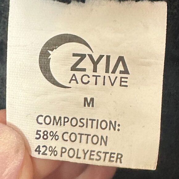 ✨HOST PICK✨ EUC - Zyia Black Oh So Soft Hoodie - Size M - Picture 4 of 6